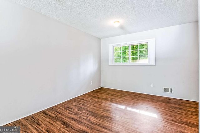 5954 Baywood Lane, Riverdale, GA 30296