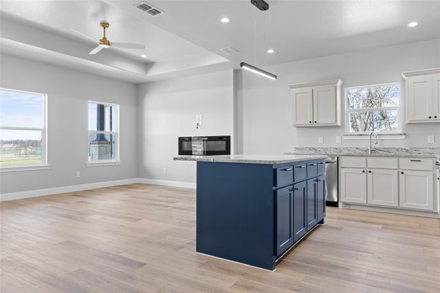 2607 Carver Street, Greenville, TX 75401