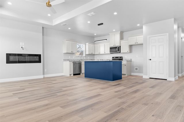 2607 Carver Street, Greenville, TX 75401