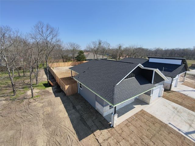 2607 Carver Street, Greenville, TX 75401