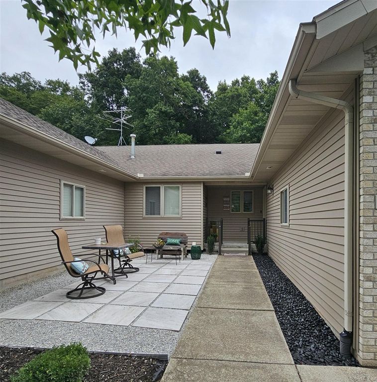 8094 Misty View, Byron Center, MI 49315