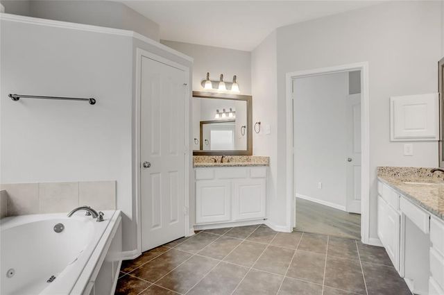 1630 Thunder Lake Lane, Sugar Land, TX 77498