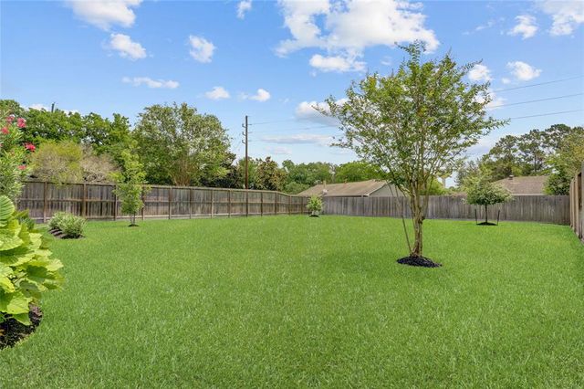 1630 Thunder Lake Lane, Sugar Land, TX 77498