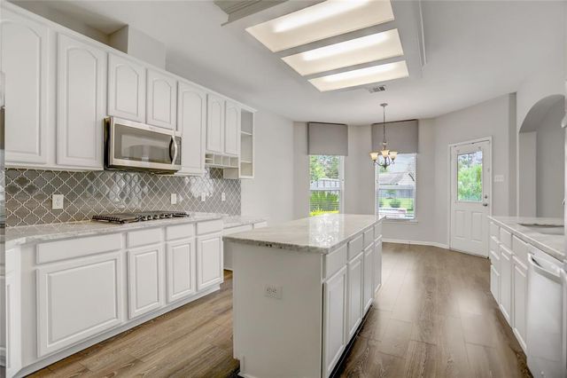 1630 Thunder Lake Lane, Sugar Land, TX 77498