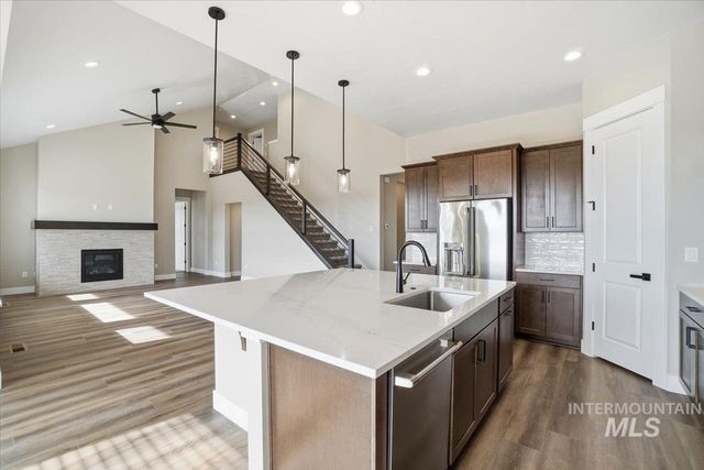 834 N Falling Water Way, Eagle, ID 83616