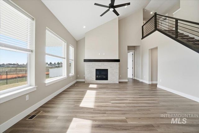 834 N Falling Water Way, Eagle, ID 83616