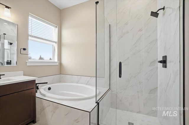 834 N Falling Water Way, Eagle, ID 83616