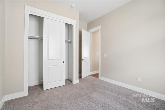 834 N Falling Water Way, Eagle, ID 83616