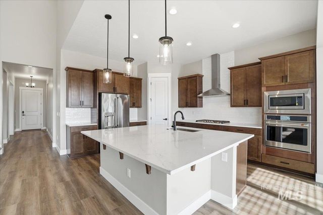 834 N Falling Water Way, Eagle, ID 83616