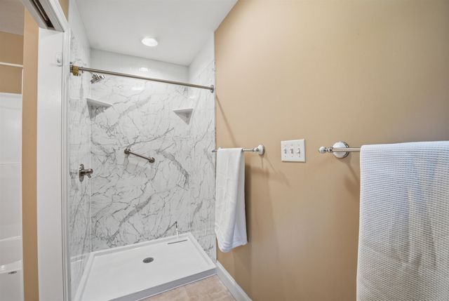 23 Atkinson Road, Salem, NH 03079