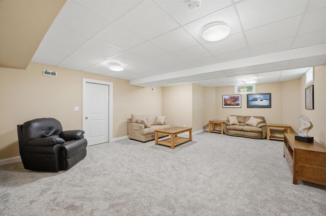 23 Atkinson Road, Salem, NH 03079