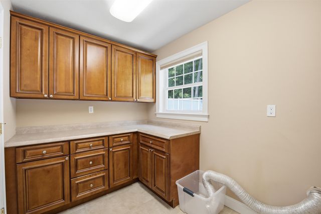 23 Atkinson Road, Salem, NH 03079