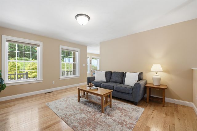 23 Atkinson Road, Salem, NH 03079