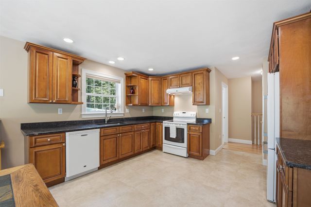 23 Atkinson Road, Salem, NH 03079