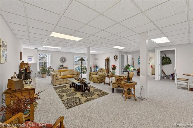 326 Victoria Park Drive 38, Howell, MI 48843