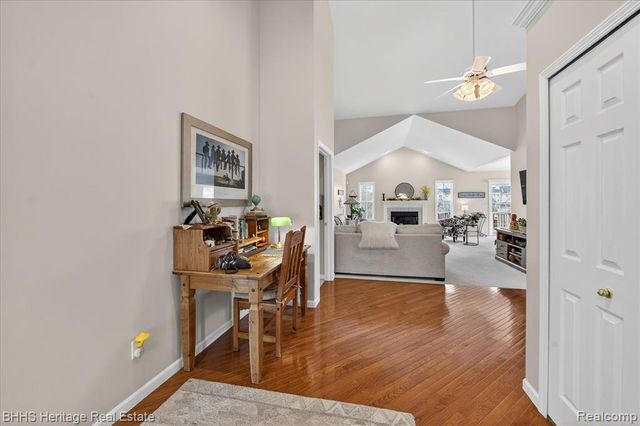 326 Victoria Park Drive 38, Howell, MI 48843