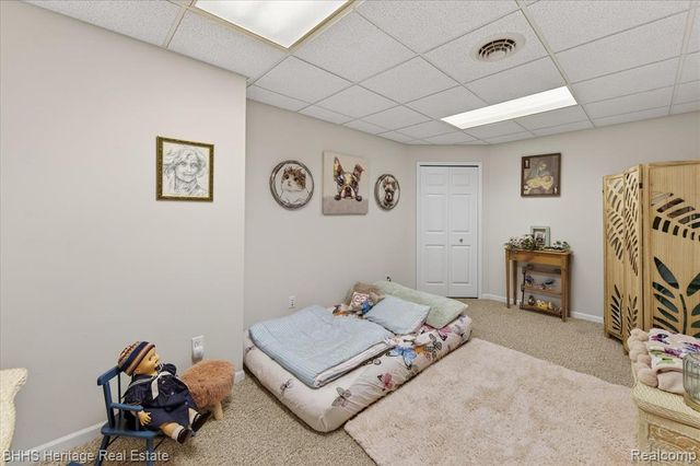 326 Victoria Park Drive 38, Howell, MI 48843