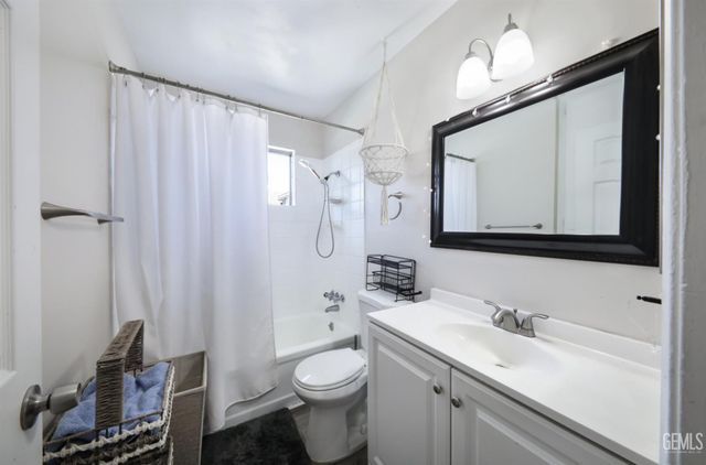 3417 Rosemary Lane, Bakersfield, CA 93309