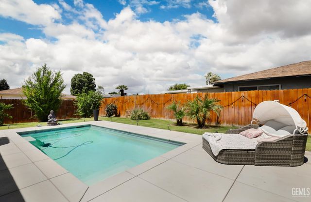 3417 Rosemary Lane, Bakersfield, CA 93309