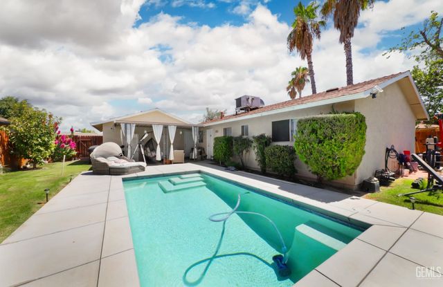 3417 Rosemary Lane, Bakersfield, CA 93309