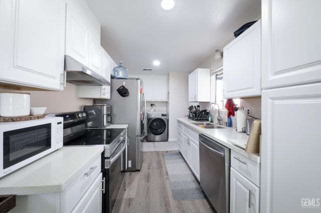 3417 Rosemary Lane, Bakersfield, CA 93309
