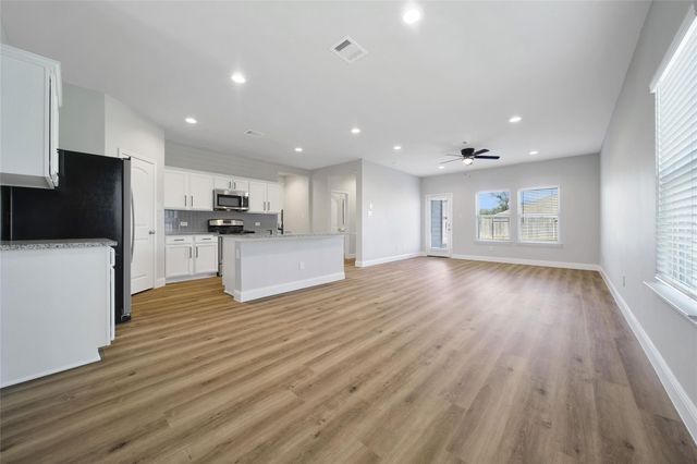 2415 Sutton Hollow Court, Spring, TX 77373