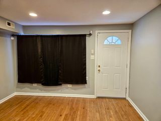7011 S East End Avenue A, Chicago, IL 60649