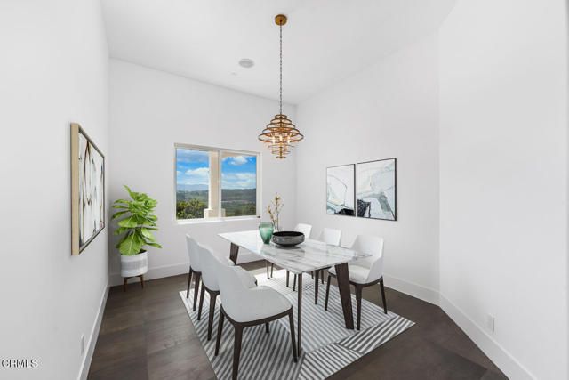 5927 St Maarten Drive, Moorpark, CA 93021