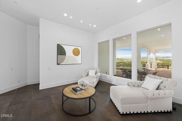 5927 St Maarten Drive, Moorpark, CA 93021