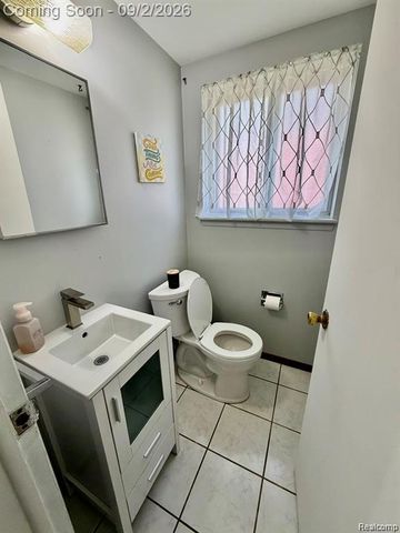 36357 Weber Drive, Sterling Heights, MI 48310