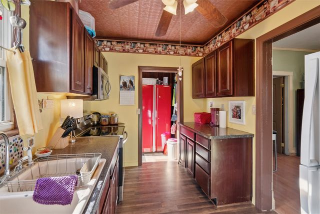 2416 York Street, Des Moines, IA 50316