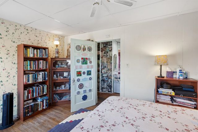 2416 York Street, Des Moines, IA 50316