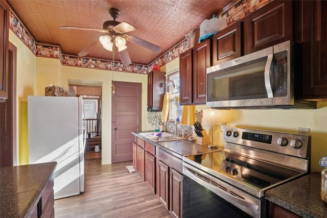 2416 York Street, Des Moines, IA 50316