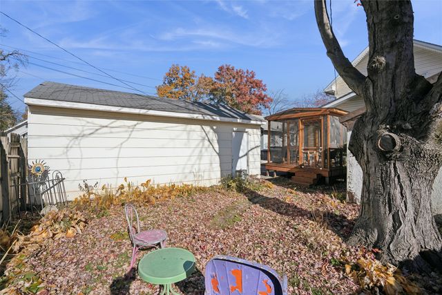 2416 York Street, Des Moines, IA 50316