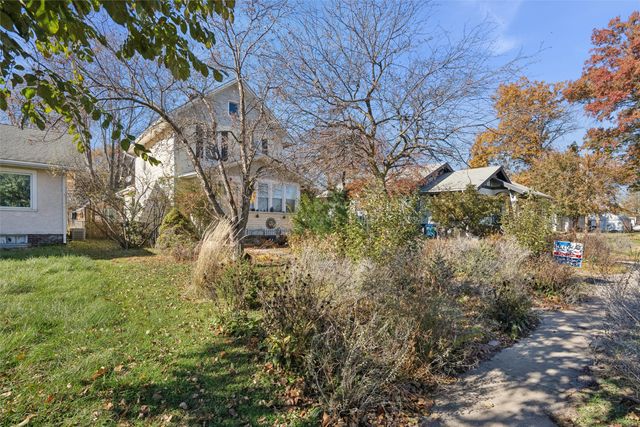 2416 York Street, Des Moines, IA 50316