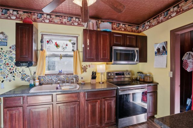 2416 York Street, Des Moines, IA 50316