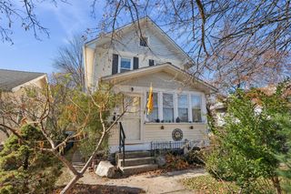 2416 York Street, Des Moines, IA 50316