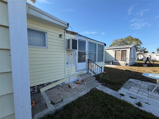 5121 9TH STREET W, Bradenton, FL 34207