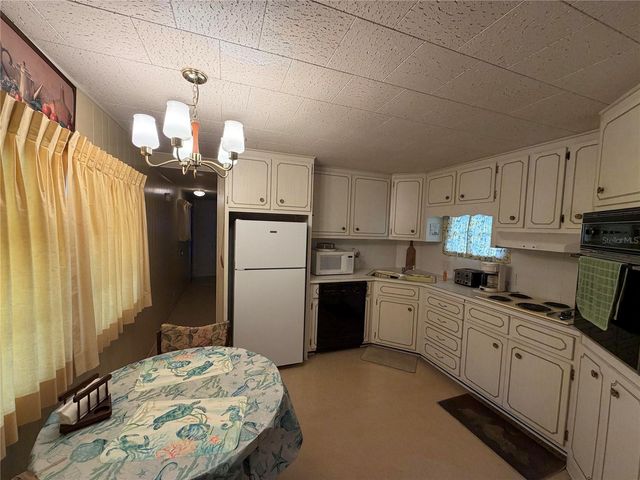 5121 9TH STREET W, Bradenton, FL 34207