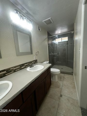 8737 E JACKRABBIT Road, Scottsdale, AZ 85250