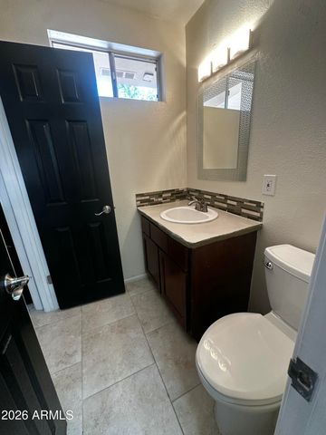 8737 E JACKRABBIT Road, Scottsdale, AZ 85250