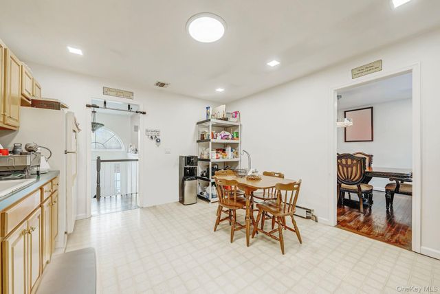 475 Old Country Road, Huntington Station, NY 11746