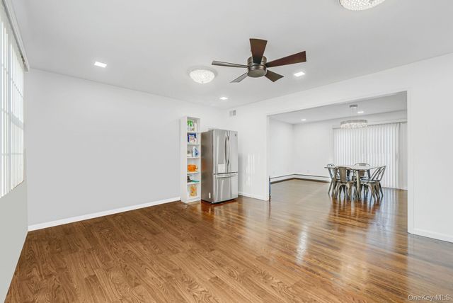 475 Old Country Road, Huntington Station, NY 11746