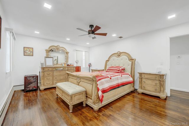 475 Old Country Road, Huntington Station, NY 11746