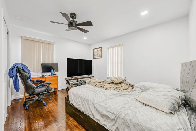 475 Old Country Road, Huntington Station, NY 11746