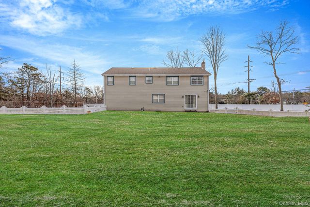 475 Old Country Road, Huntington Station, NY 11746