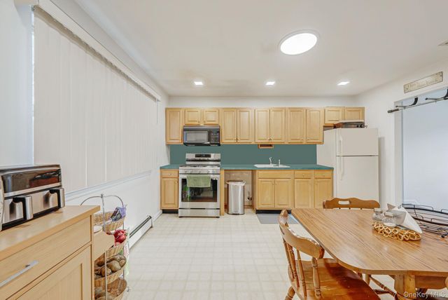 475 Old Country Road, Huntington Station, NY 11746