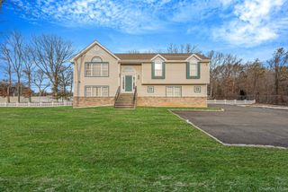 475 Old Country Road, Huntington Station, NY 11746