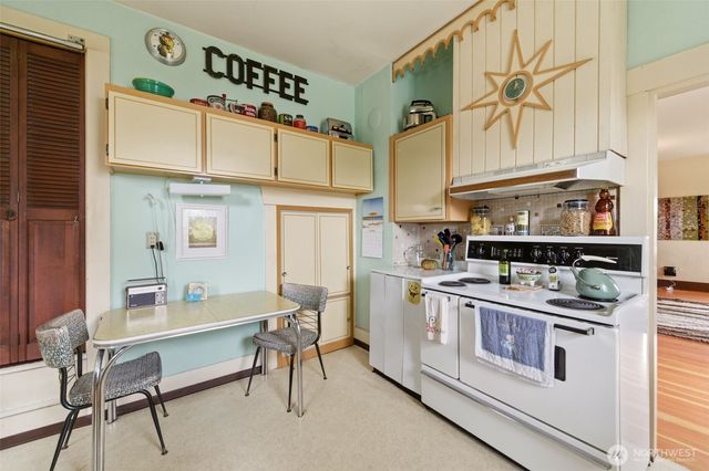 4837 S Sheridan Avenue, Tacoma, WA 98408