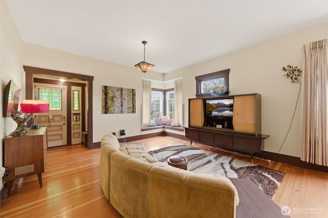 4837 S Sheridan Avenue, Tacoma, WA 98408
